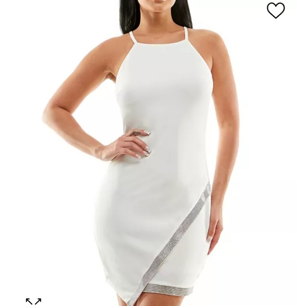 Women's clothing(131)